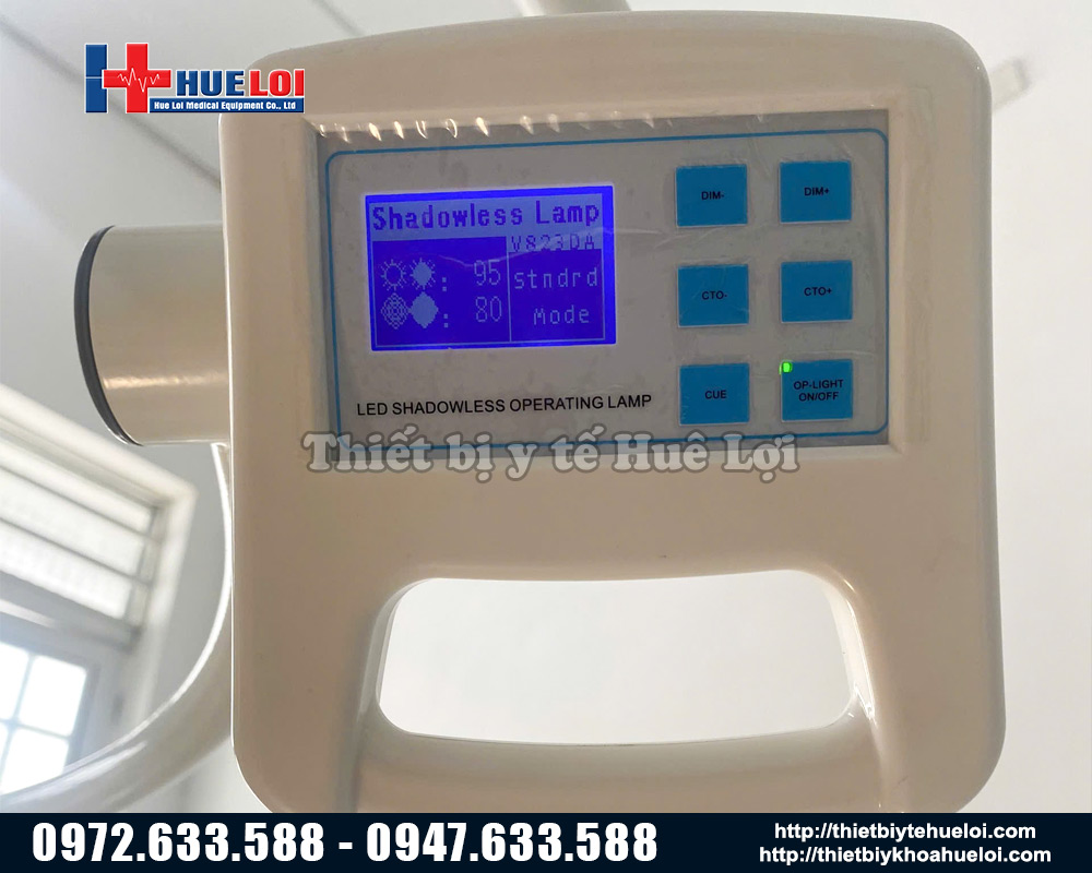 bảng điều khiển của đèn mổ dạng 5 cánh hoa 