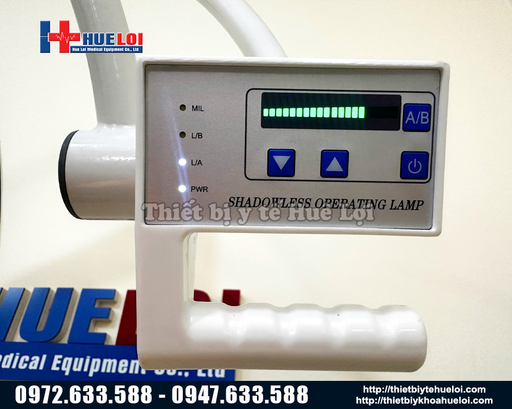 bảng điều khiển của đèn mổ halogen di động 