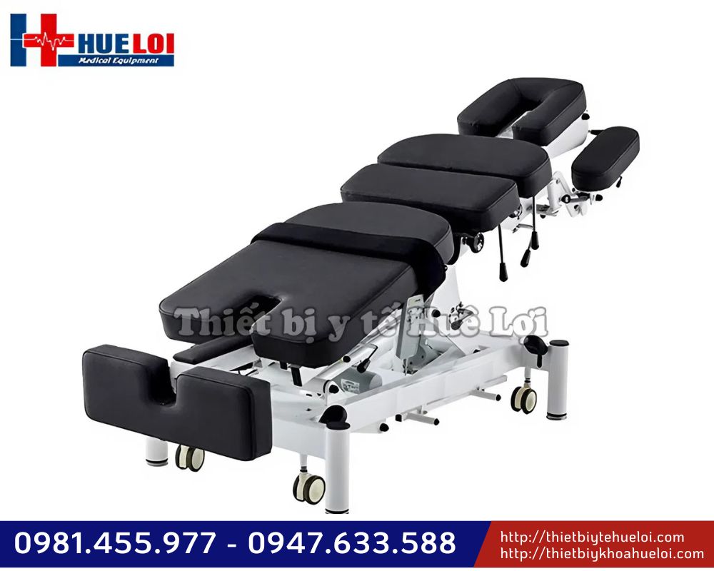  "Hình 6: Giường có thể nâng dốc bệnh nhân ở tư thế xuôi, tận dụng trọng lực để tăng hiệu quả kéo giãn và chỉnh nắn cột sống"