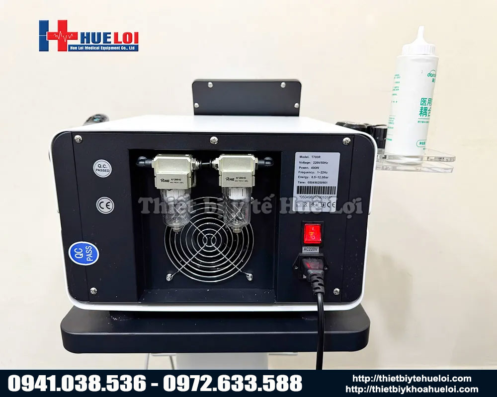 mặt sau của máy xung kích t703 texua